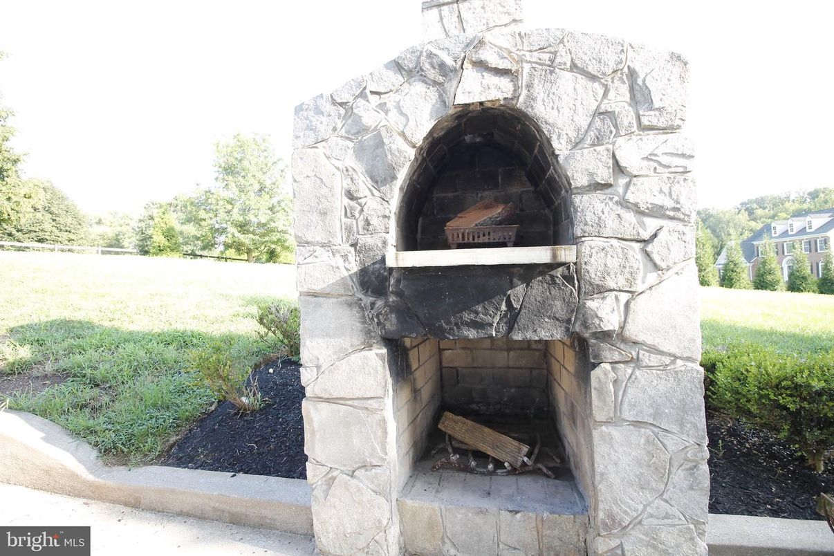 Exterior, Fireplace