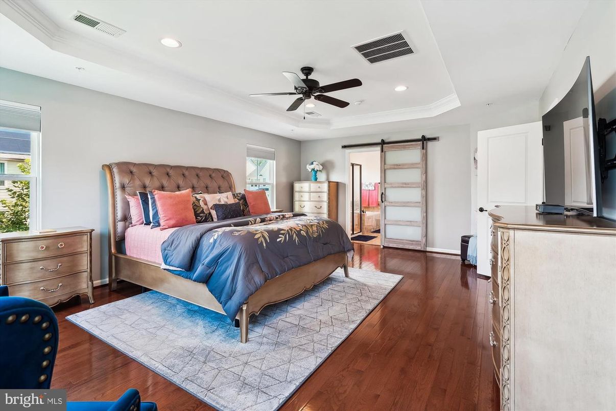 Bedroom, Interior, Recessed Lighting, Wood Texture Flooring