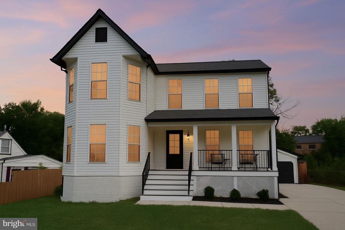 Exterior, Facade, Farmhouse