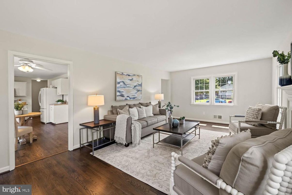 Dining room, Interior, Living room, Wood Texture Flooring