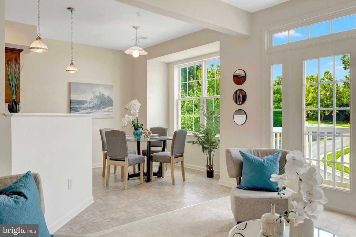 Dining room, Interior, Pendant Lights