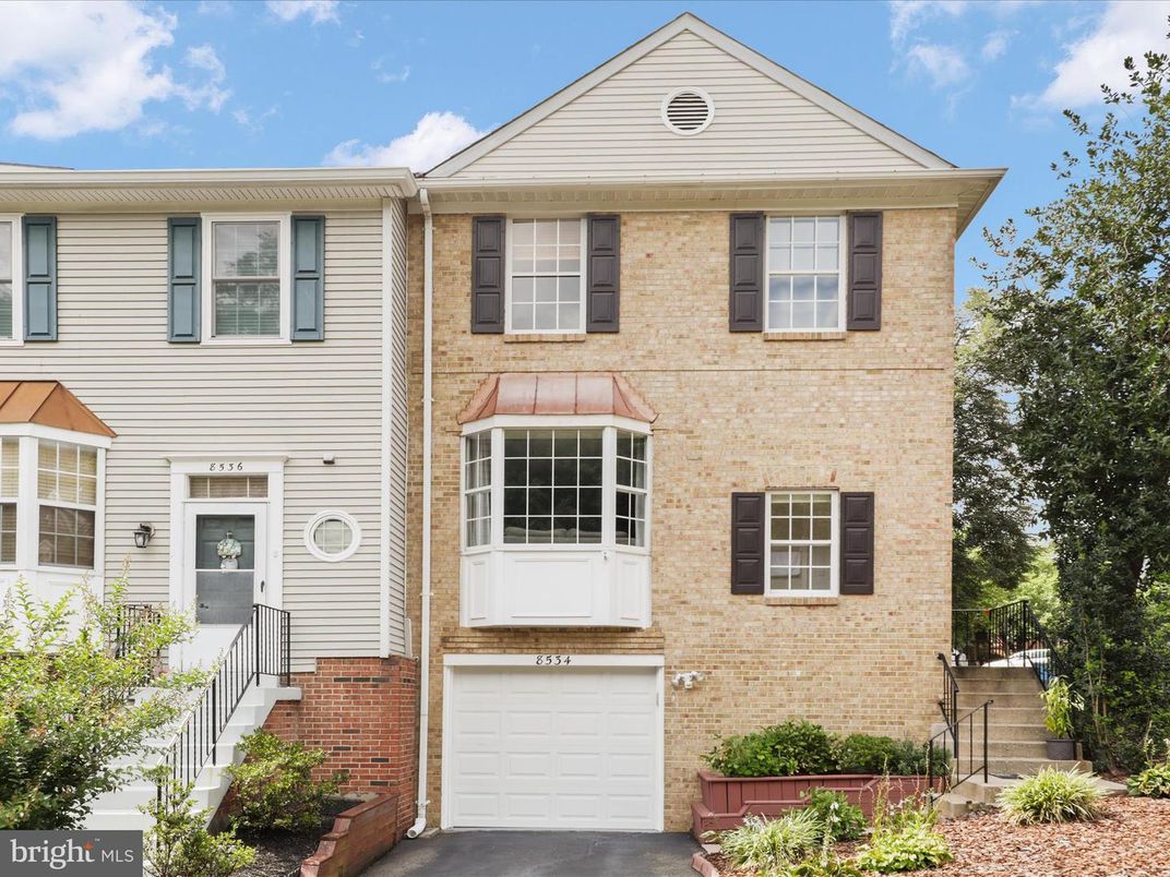 Attached, Exterior, Facade, Brick Facade, Rowhouse