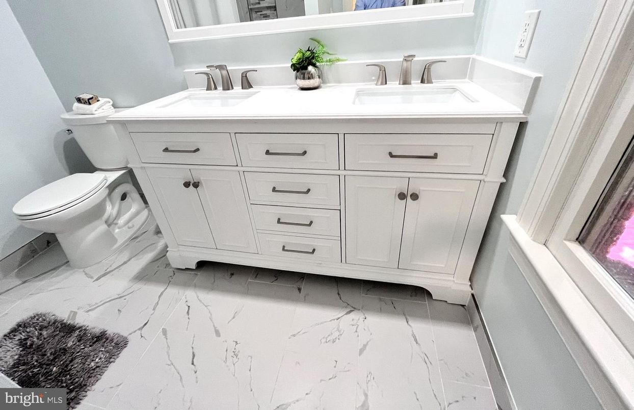 Bathroom, Dual Sink Vanities, Interior, Marble