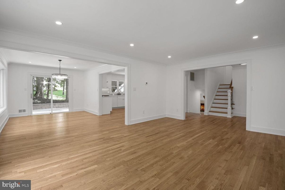 Empty room, Interior, Pendant Lights, Recessed Lighting, Wood Texture Flooring