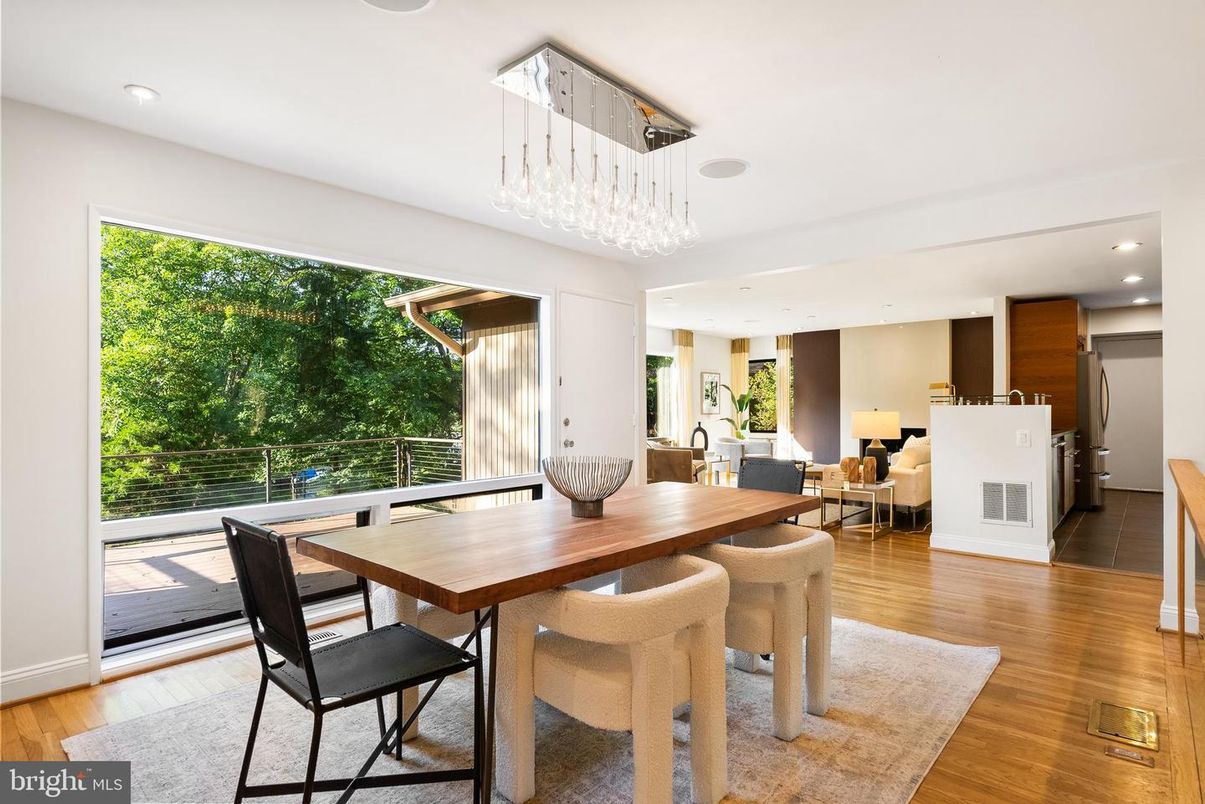 Dining room, Interior, Kitchen, Pendant Lights, Recessed Lighting, Wood Texture Flooring
