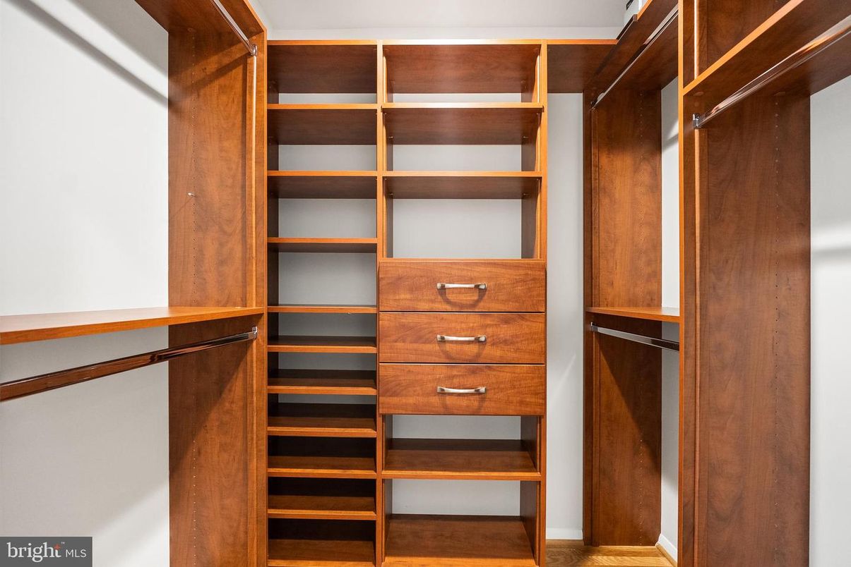 Interior, Walk-in Closets