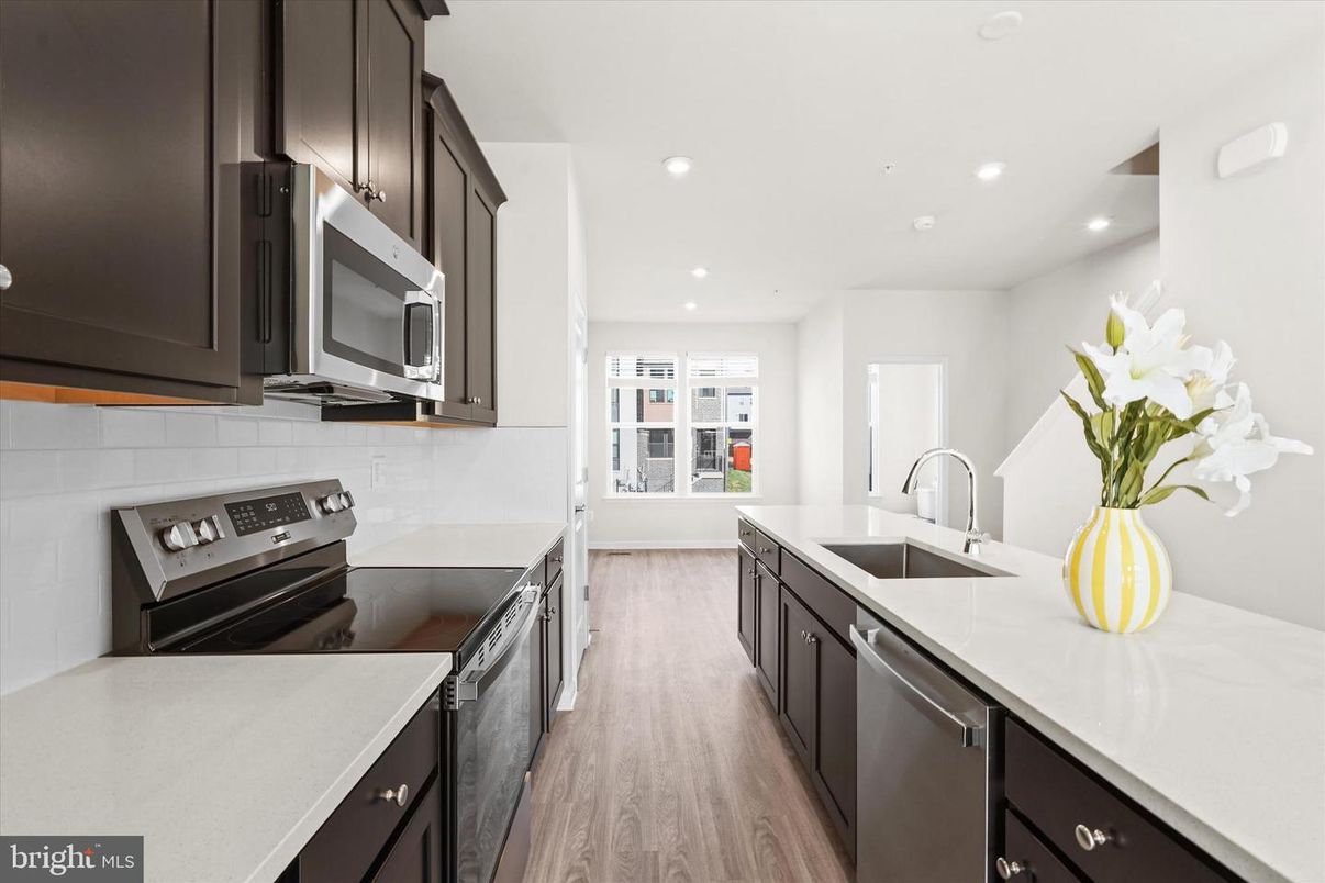 Interior, Kitchen, Recessed Lighting, Wood Texture Flooring