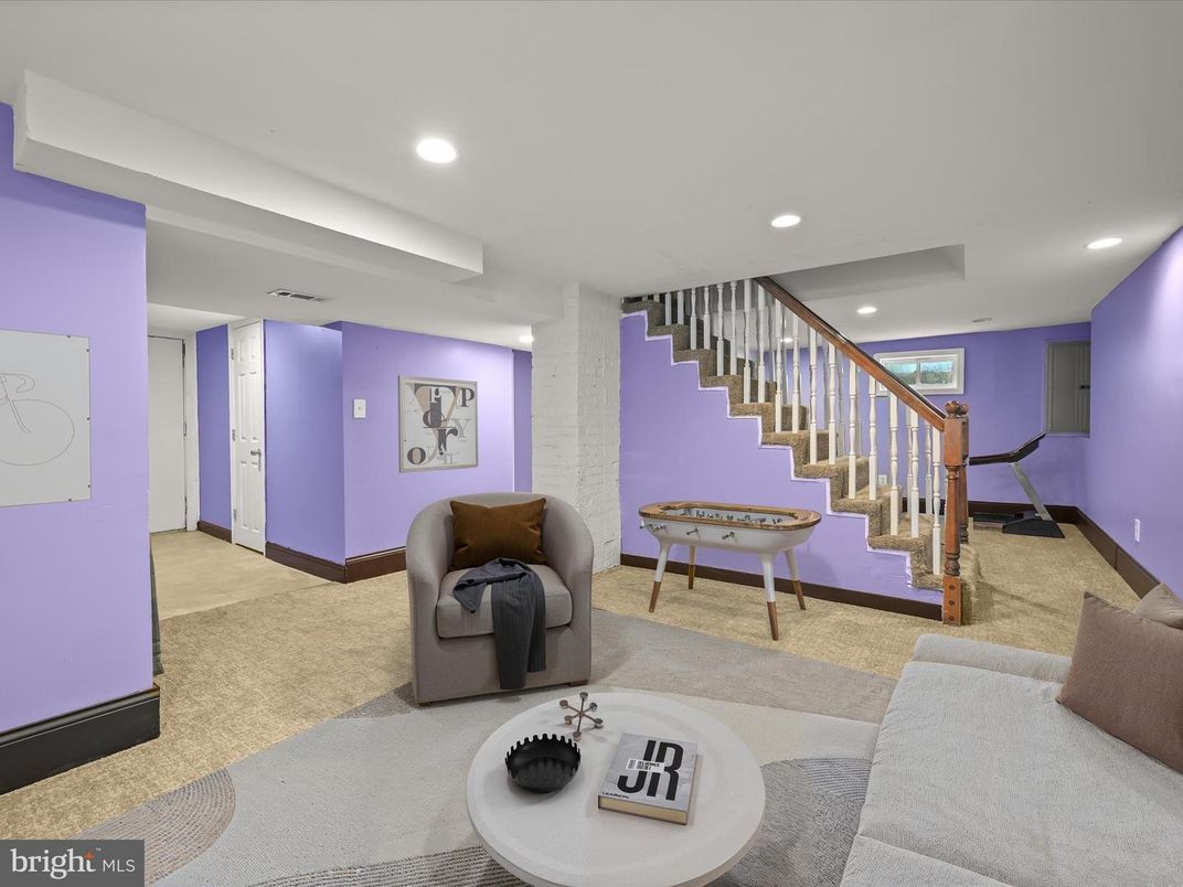 Game Room, Interior, Recessed Lighting