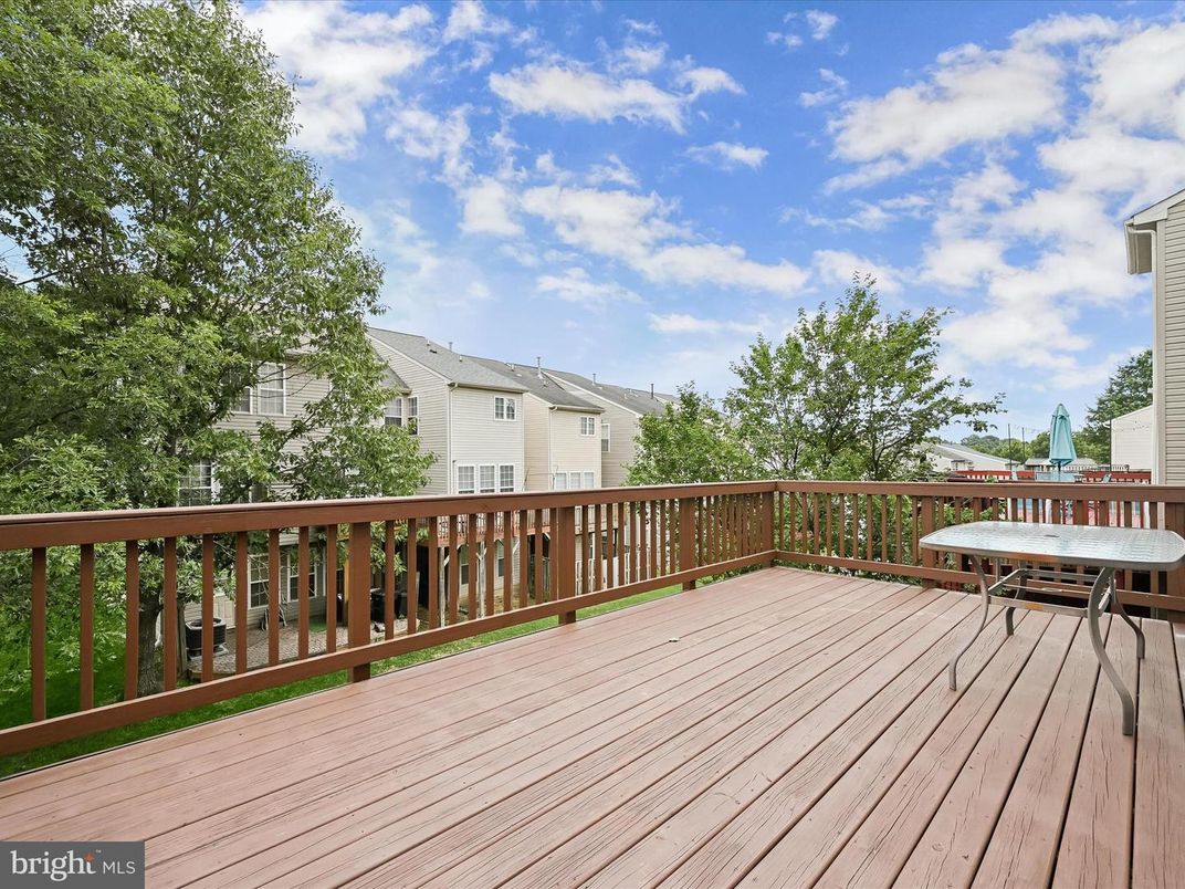 Exterior, Wood Texture Flooring