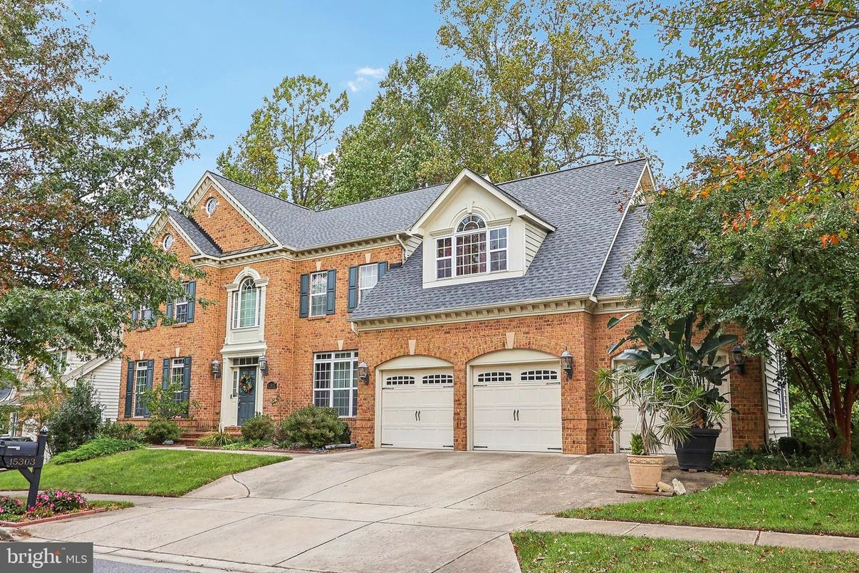 Attached, Exterior, Facade, Brick Facade, Brick Traditional