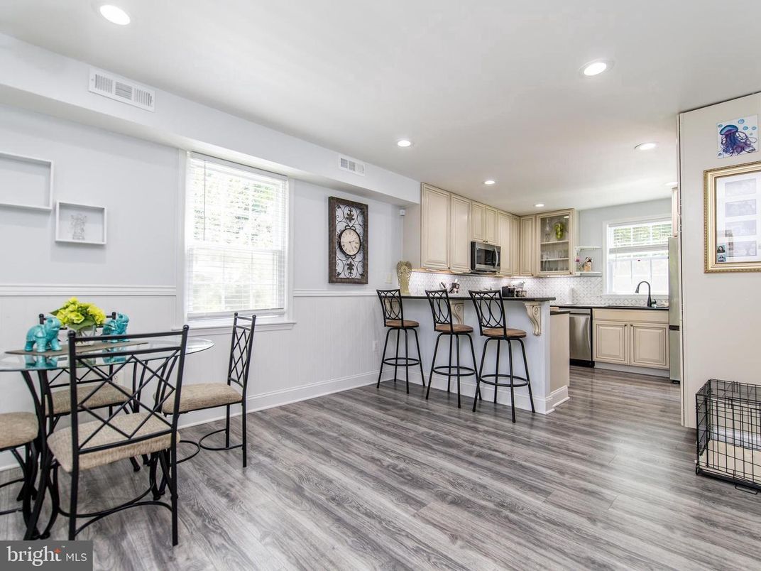 Dining room, Interior, Kitchen, Recessed Lighting, Wood Texture Flooring