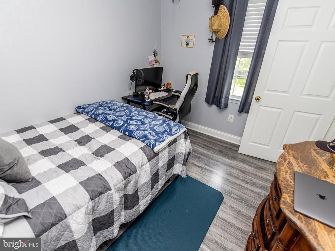 Bedroom, Home Office, Interior, Wood Texture Flooring