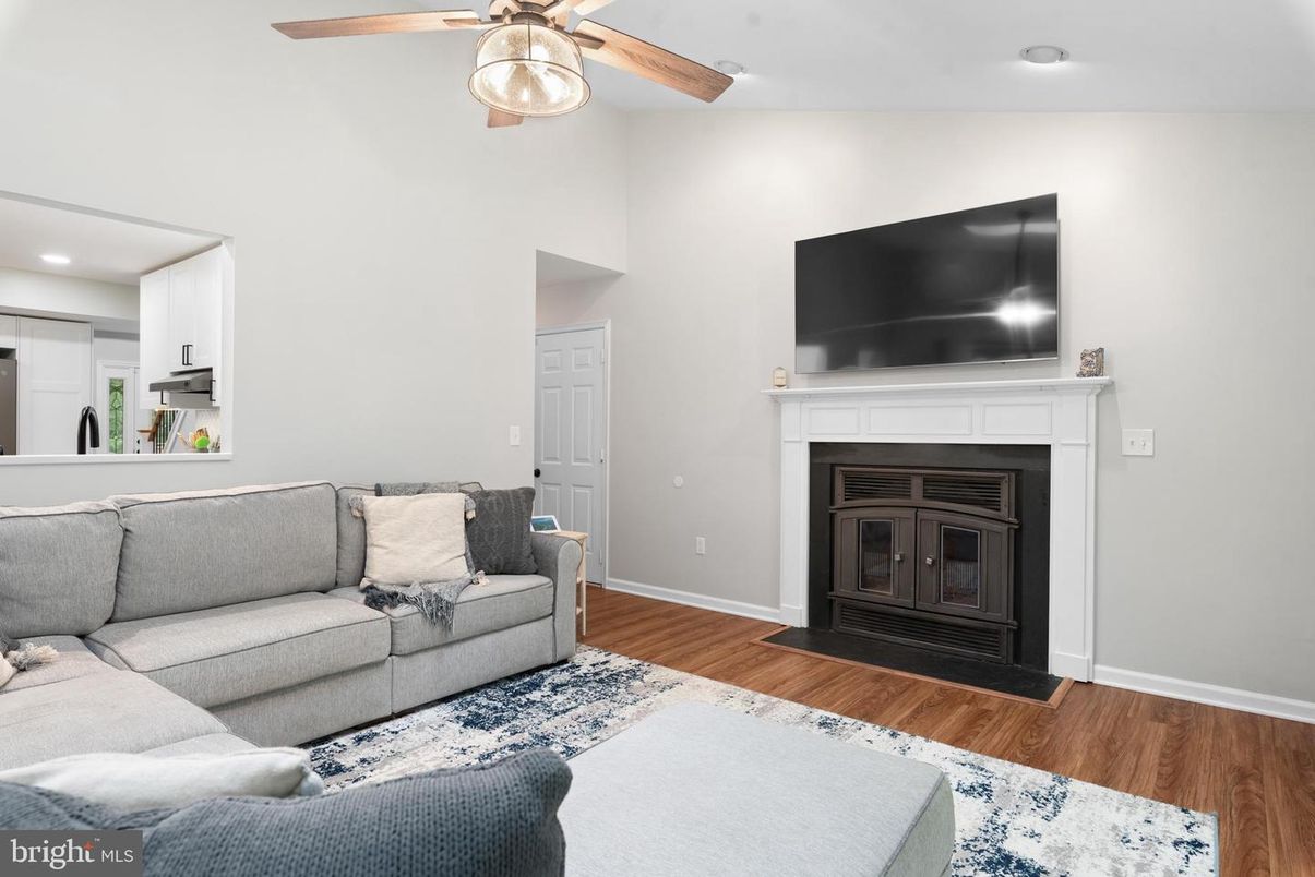 Fireplace, Interior, Kitchen, Living room, Recessed Lighting, Wood Texture Flooring