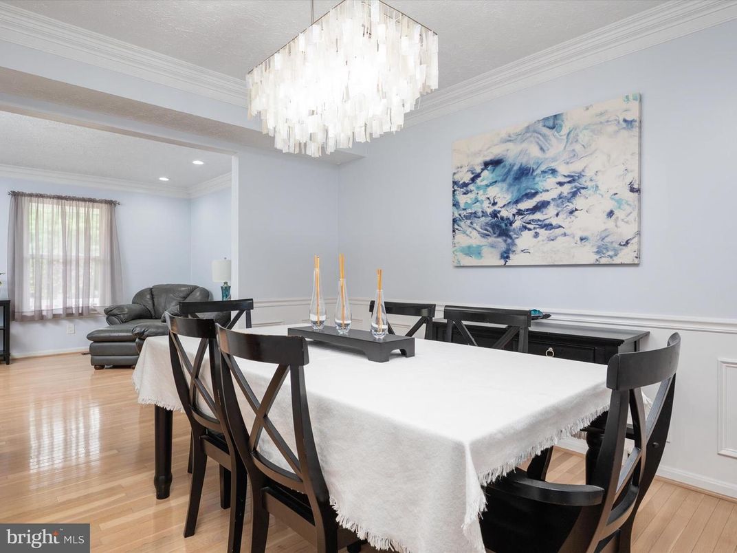 Chandelier, Dining room, Interior, Recessed Lighting, Wood Texture Flooring