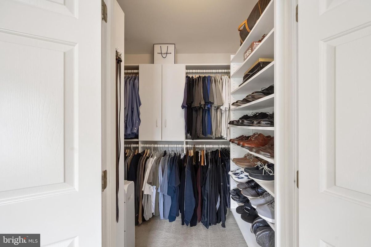 Interior, Walk-in Closets