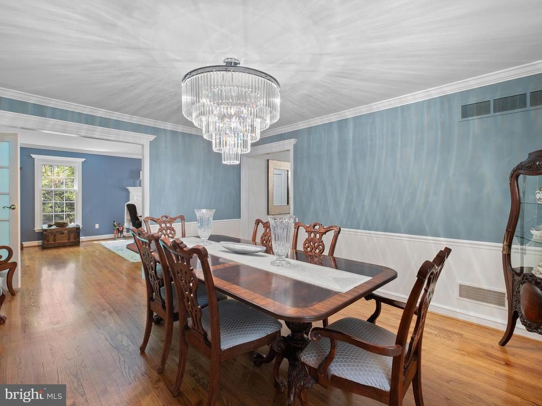 Chandelier, Dining room, Interior, Wood Texture Flooring