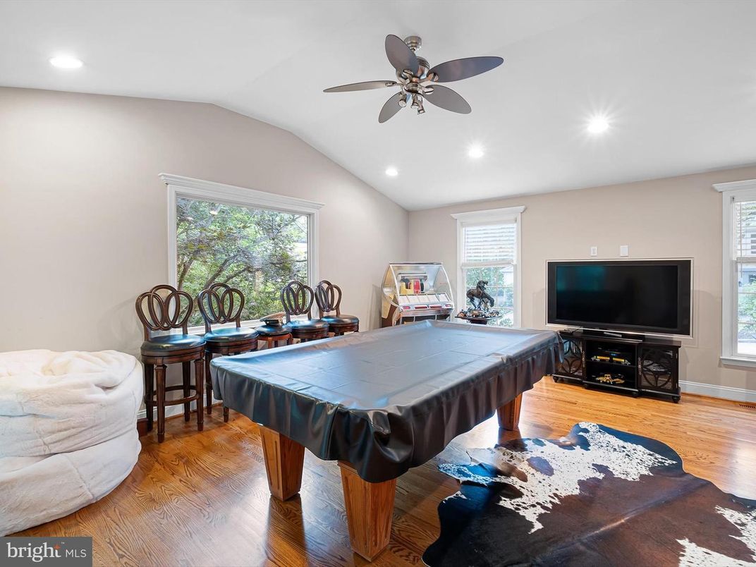 Billiard Table, Game Room, Interior, Recessed Lighting, Wood Texture Flooring