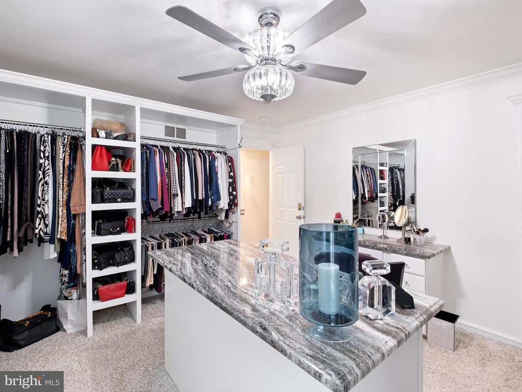 Interior, Walk-in Closets
