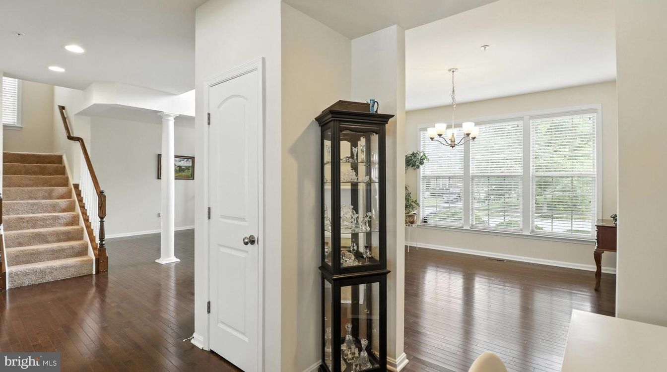 Chandelier, Interior, Recessed Lighting, Wood Texture Flooring