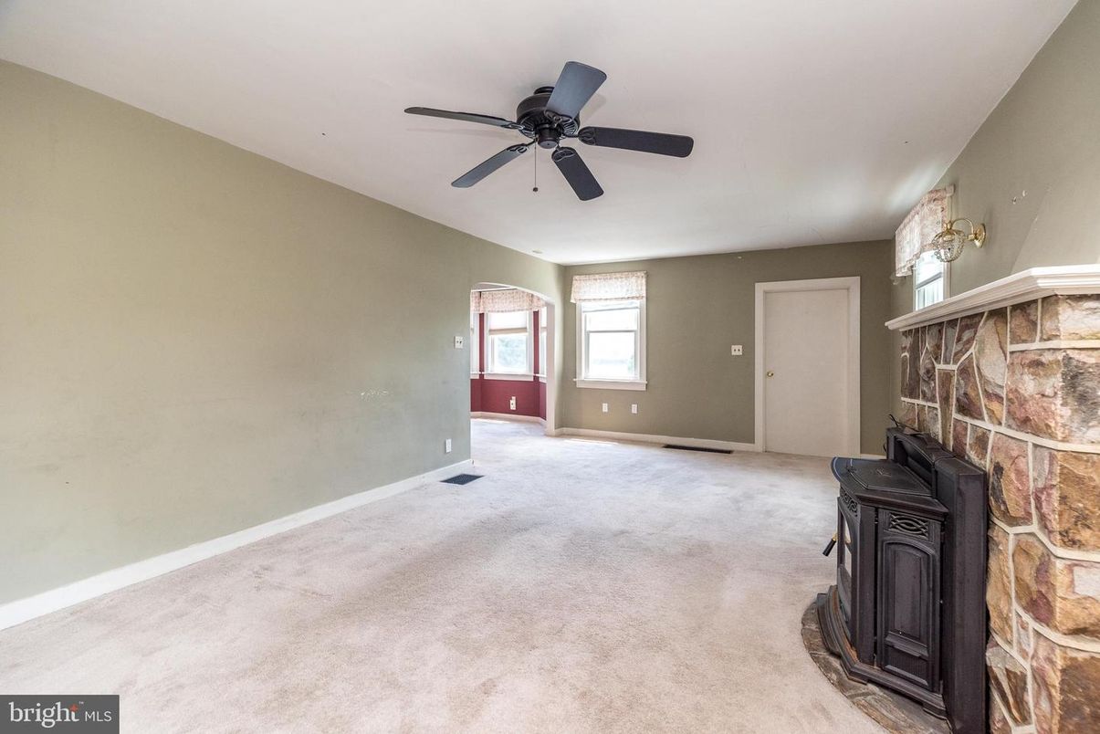 Empty room, Fireplace, Interior