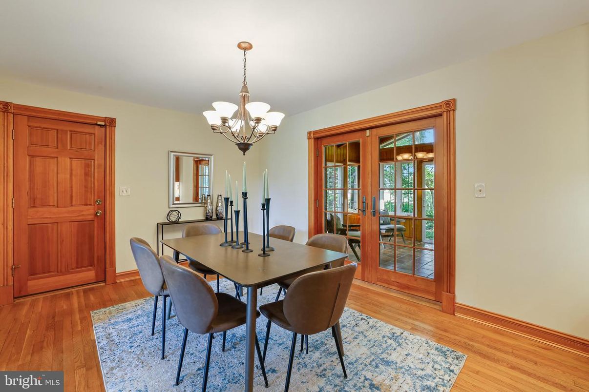 Chandelier, Dining room, Interior, Wood Texture Flooring