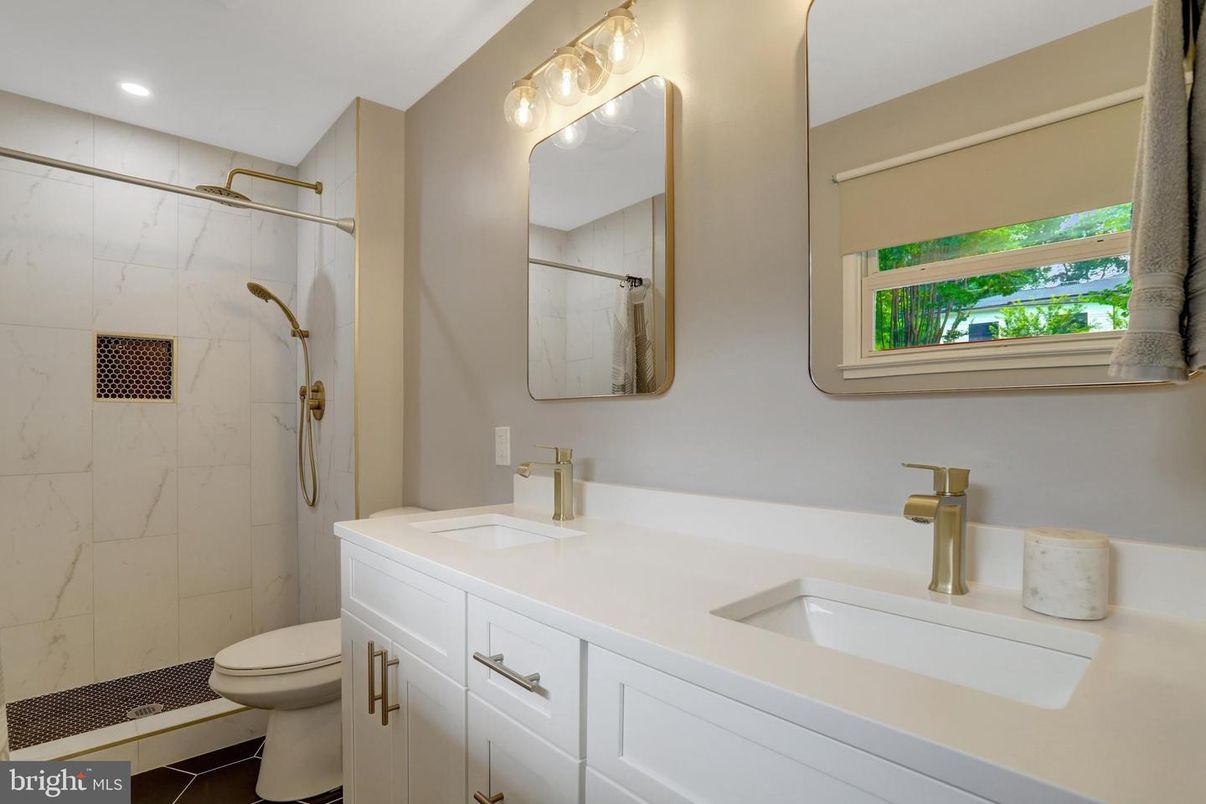 Bathroom, Dual Sink Vanities, Interior, Marble Walls, Recessed Lighting