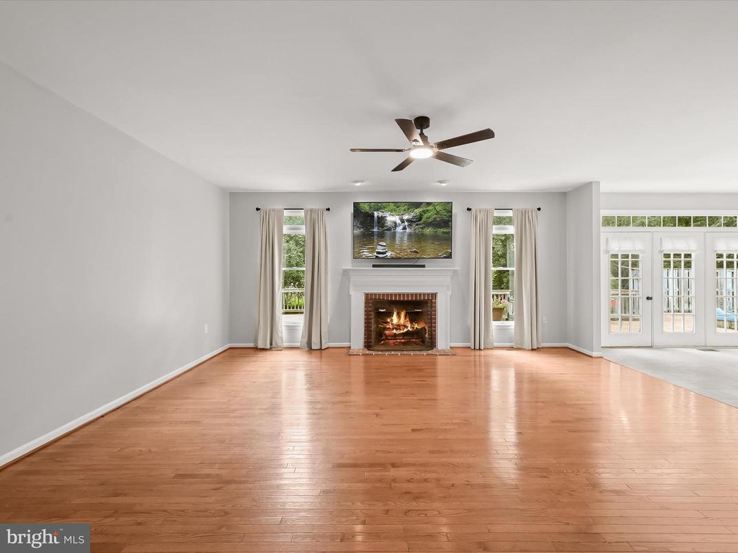 Empty room, Fireplace, Interior, Wood Texture Flooring