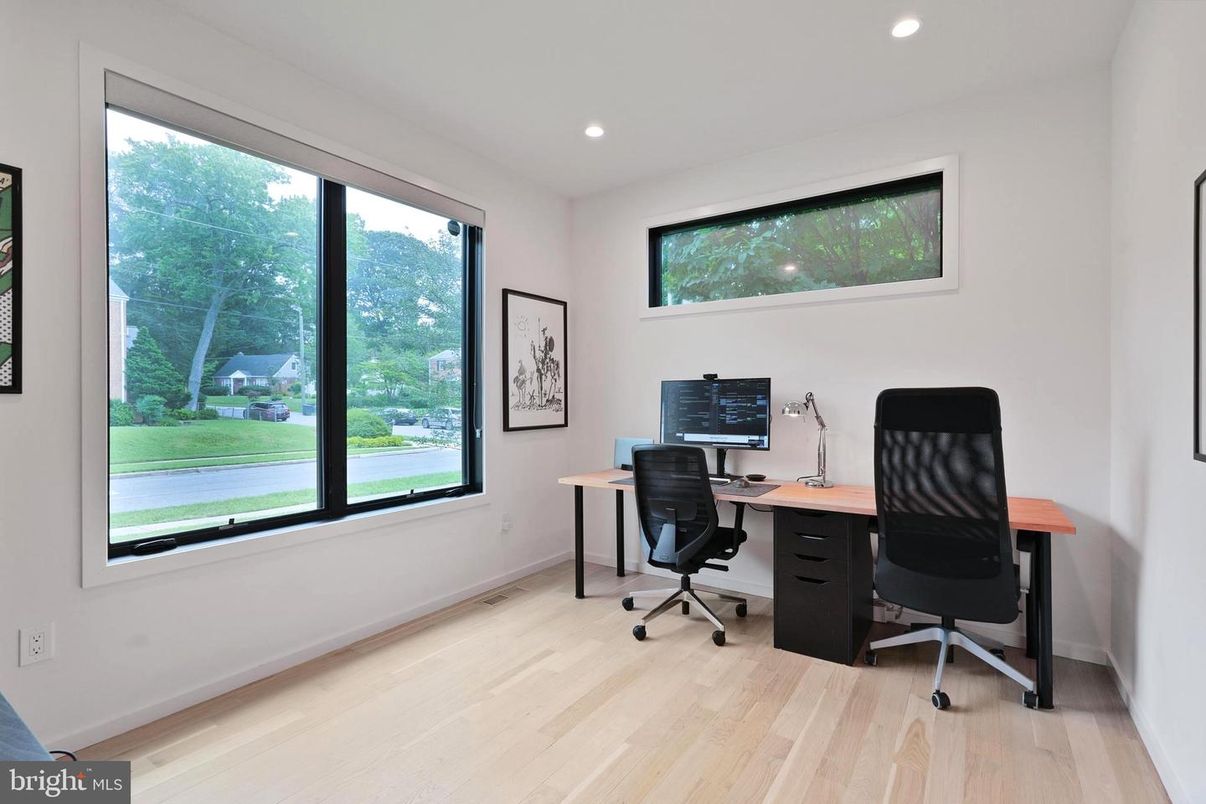 Home Office, Interior, Recessed Lighting, Wood Texture Flooring