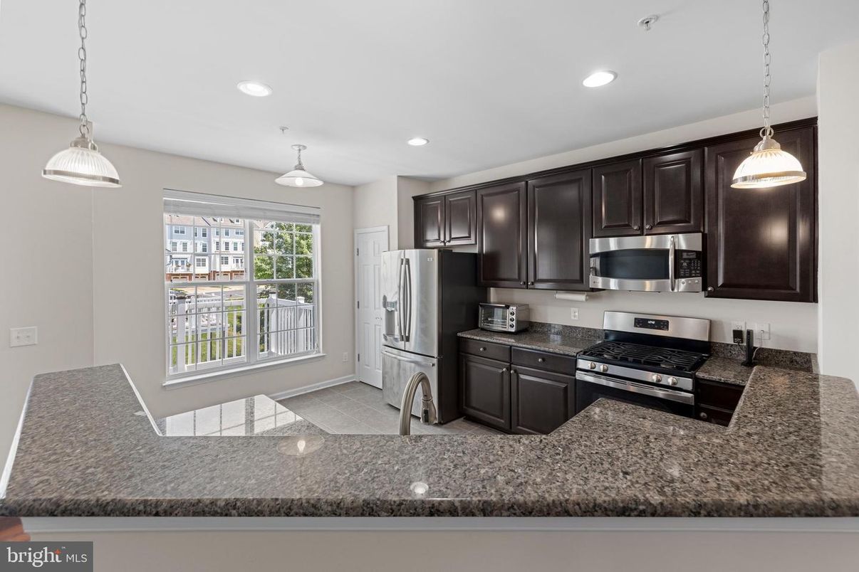 Interior, Kitchen, Pendant Lights, Recessed Lighting, Stainless Steel Appliances