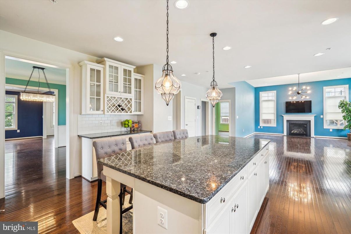 Fireplace, Interior, Kitchen, Pendant Lights, Recessed Lighting, Wood Texture Flooring