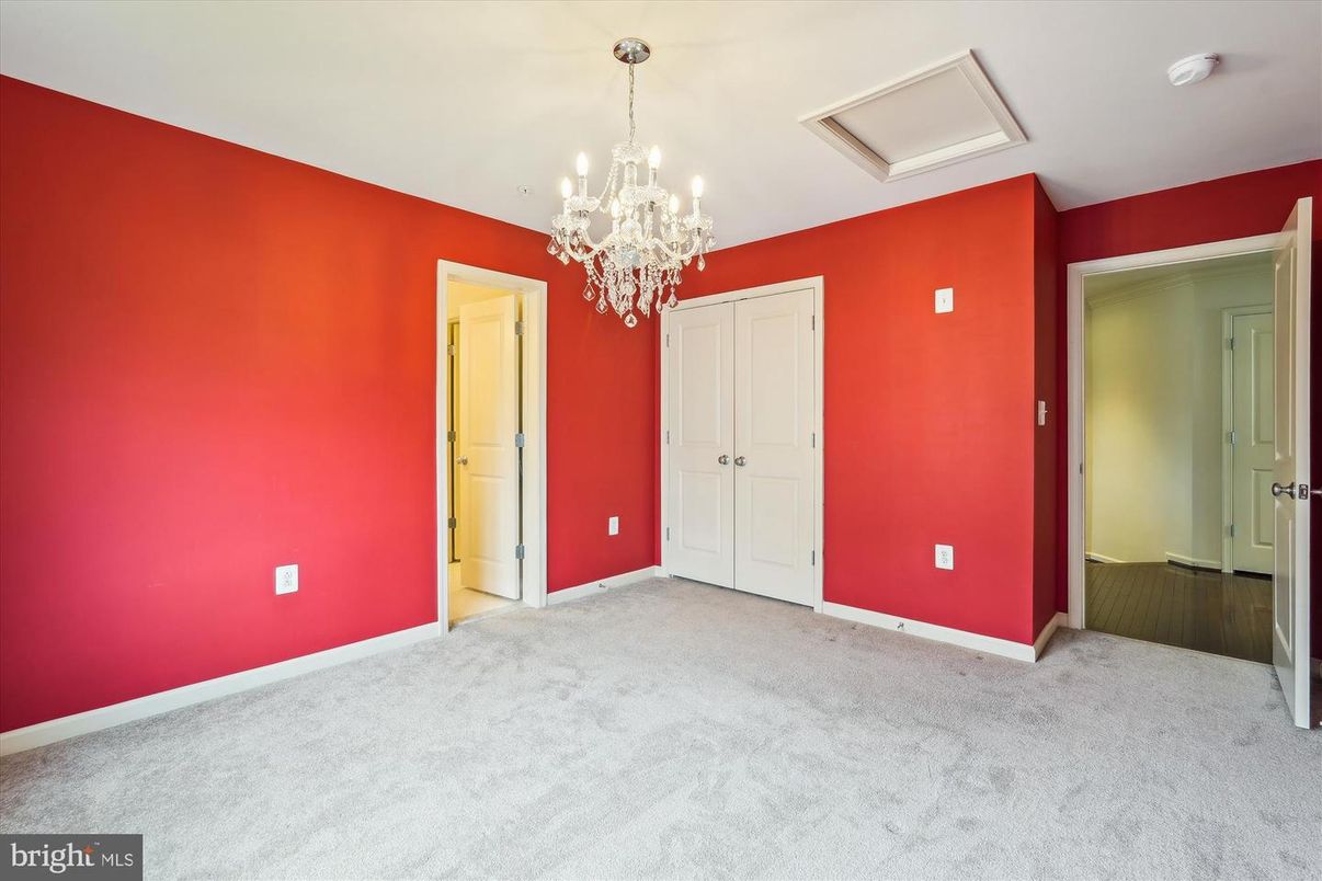 Chandelier, Empty room, Interior