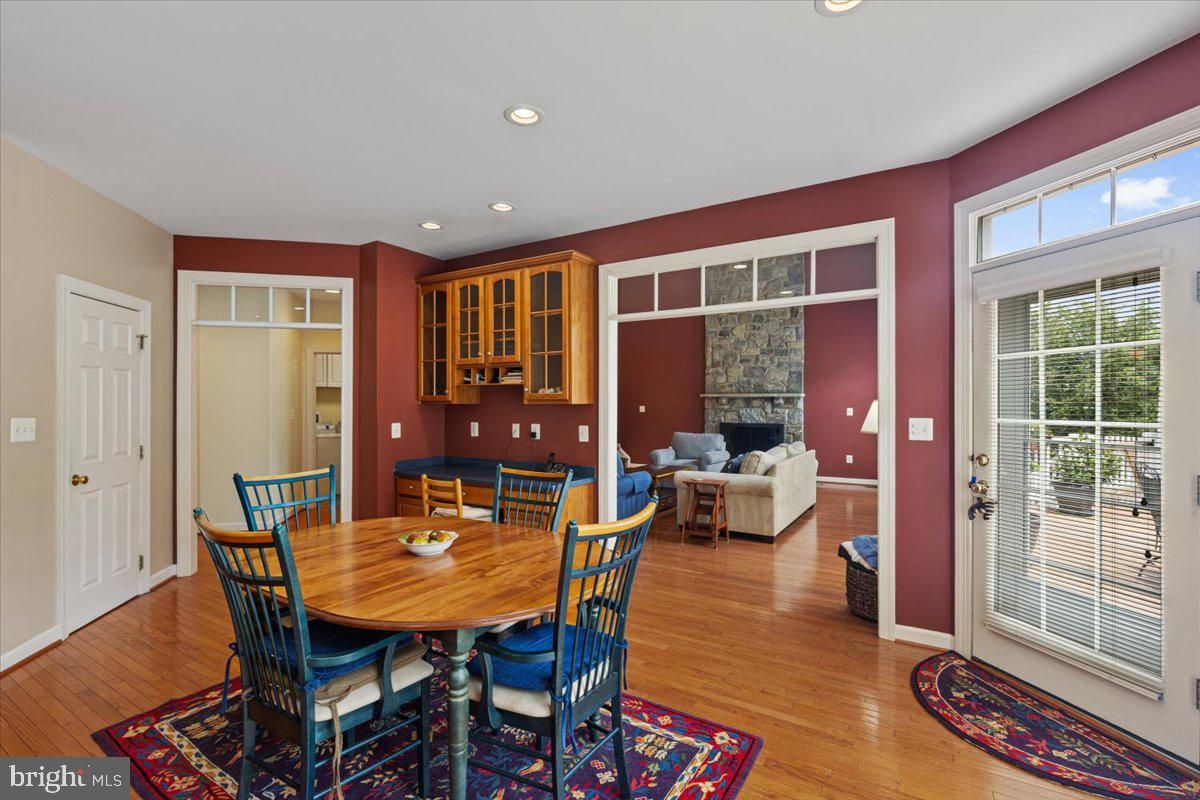 Dining room, Interior, Living room, Recessed Lighting, Wood Texture Flooring