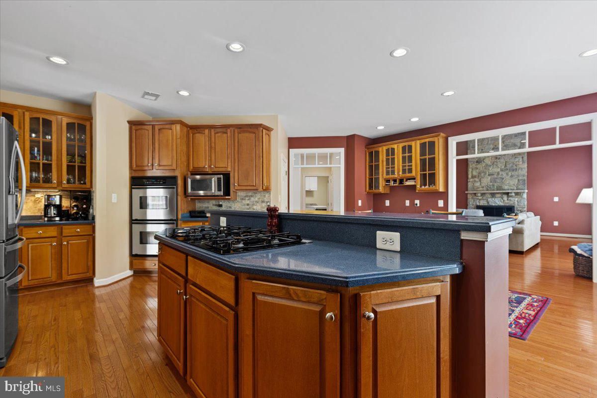 Interior, Kitchen, Living room, Recessed Lighting, Wood Texture Flooring