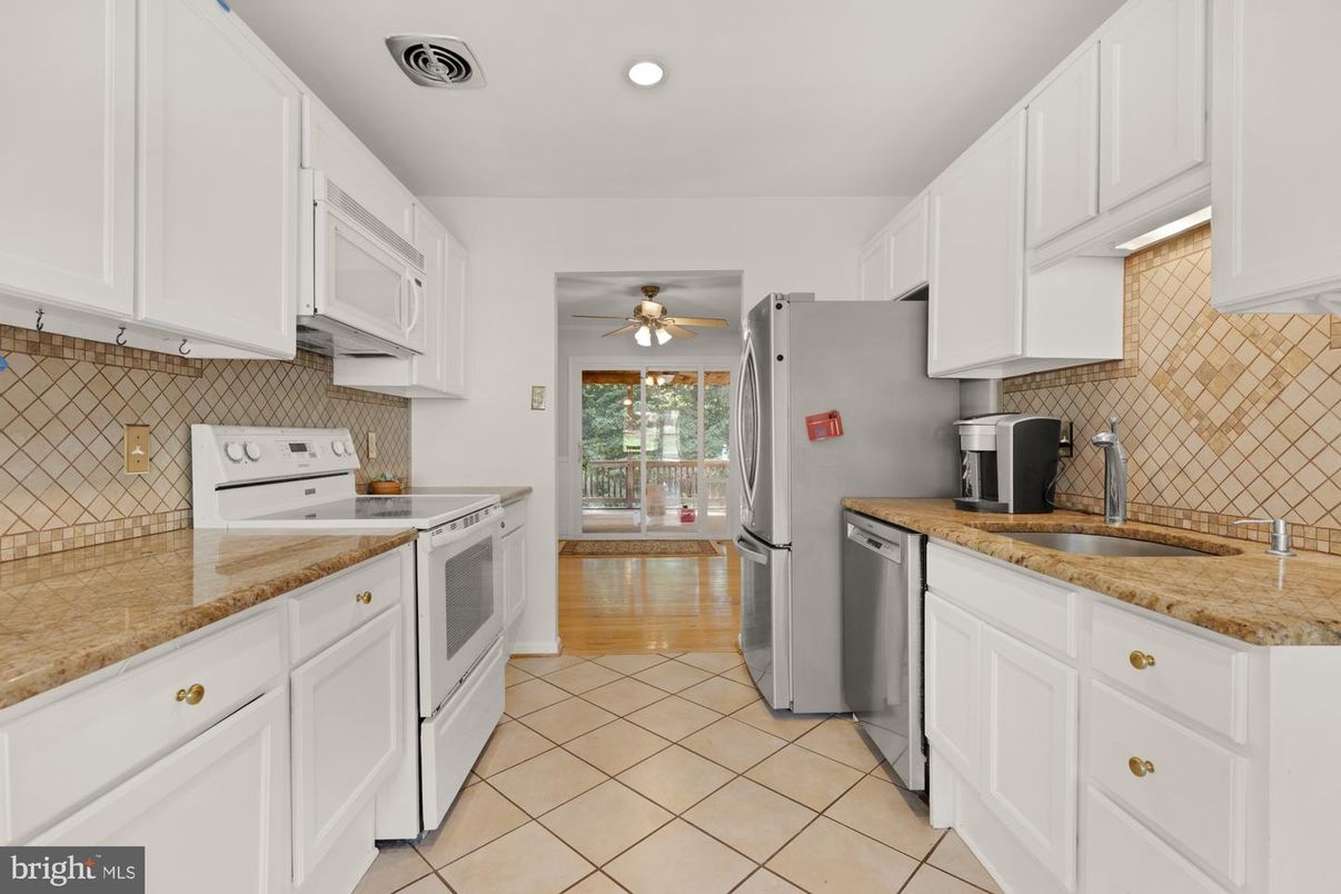 Interior, Kitchen, Recessed Lighting