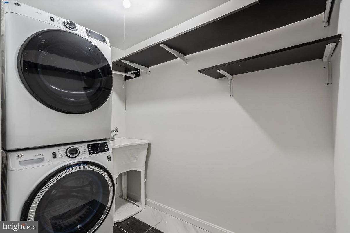 Interior, Marble, Utility Closets, Washer