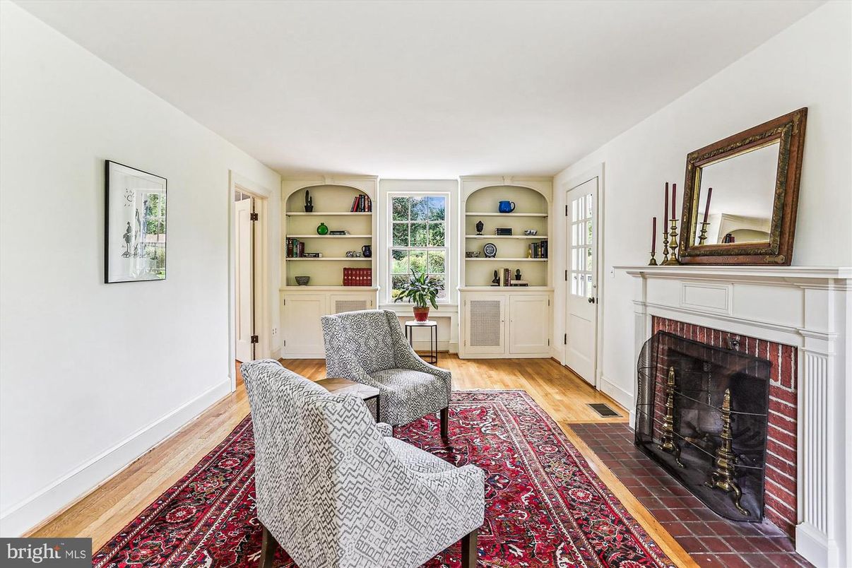 Fireplace, Interior, Wood Texture Flooring
