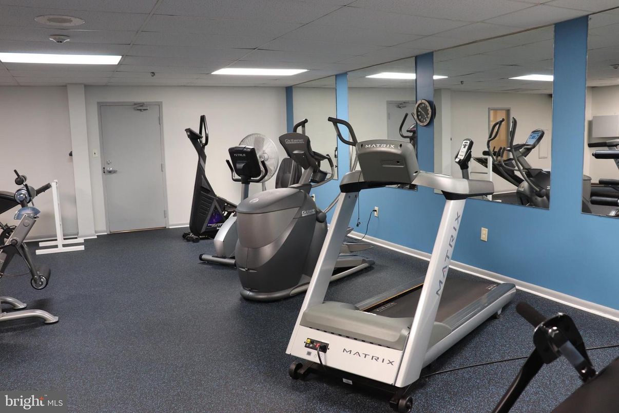 Fitness Equipment, Interior, Recessed Lighting