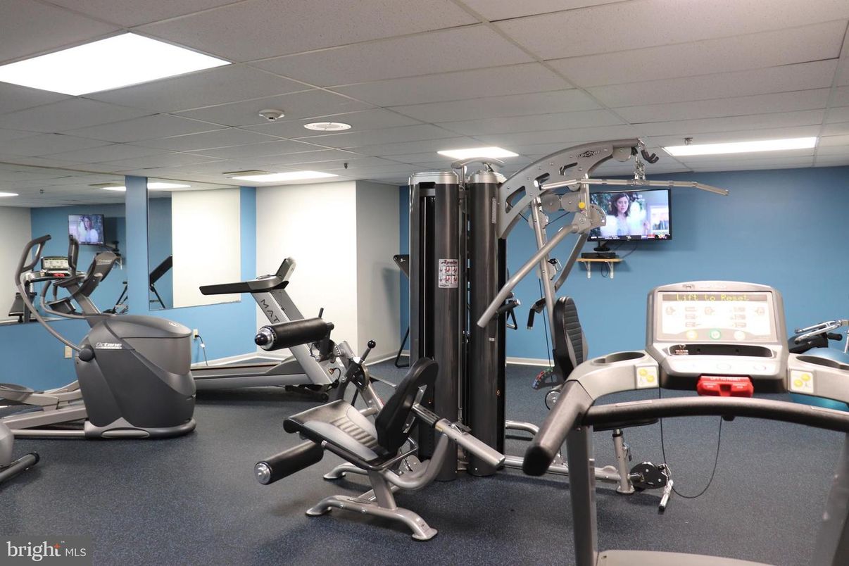 Fitness Equipment, Interior, Recessed Lighting
