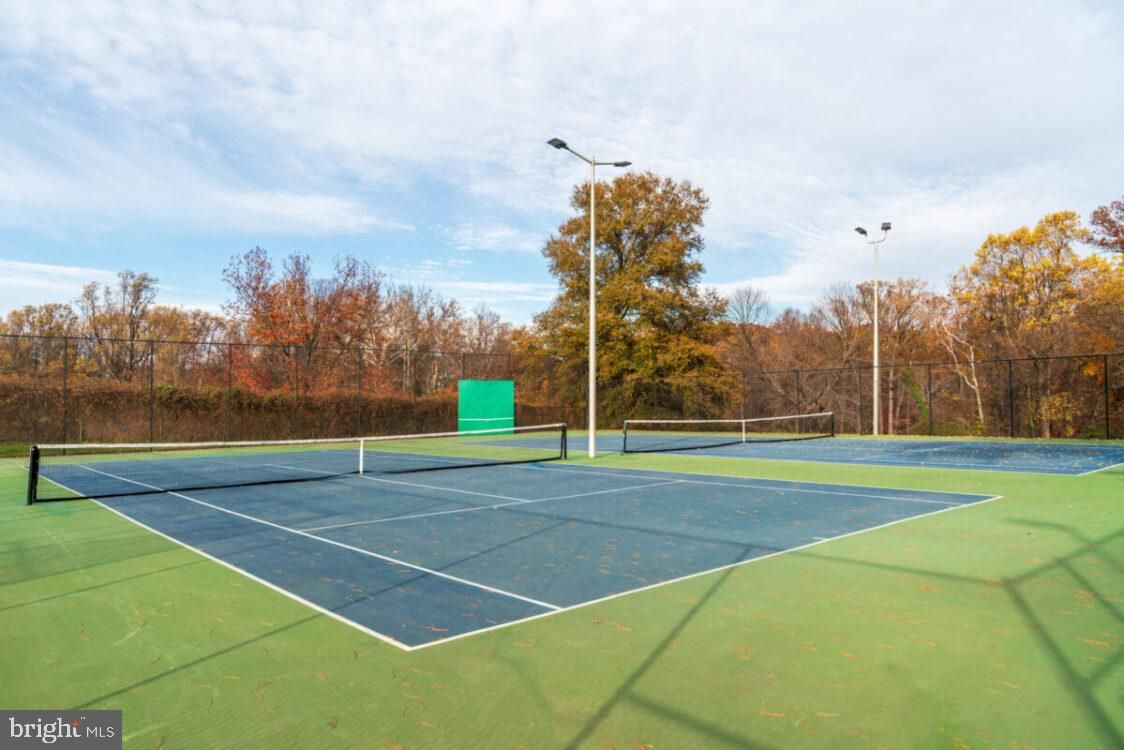 Exterior, Tennis Courts