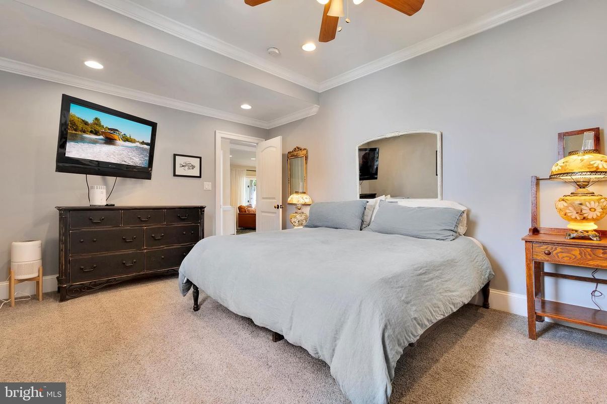 Bedroom, Interior, Recessed Lighting