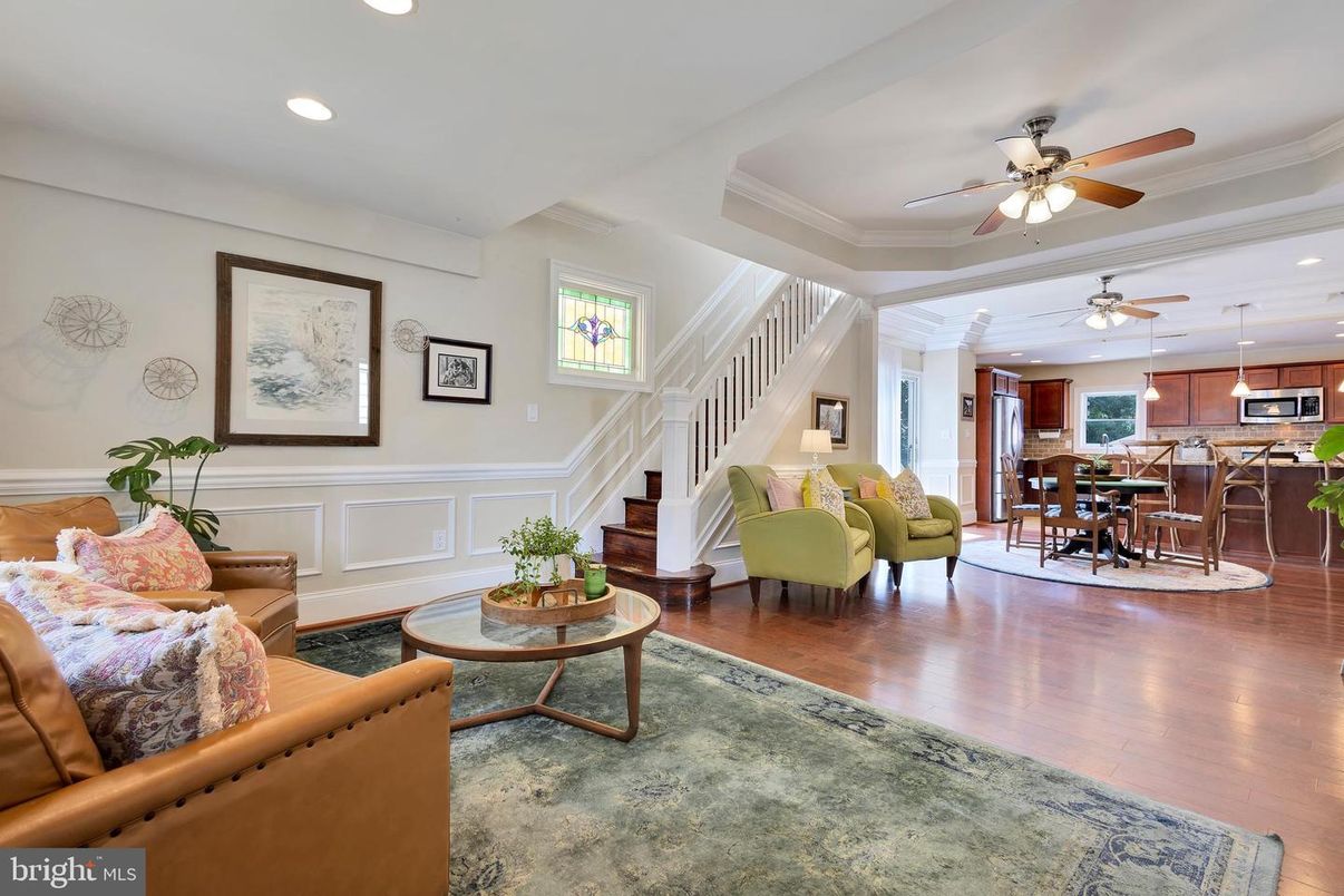 Dining room, Interior, Kitchen, Living room, Recessed Lighting, Stainless Steel Appliances, Wood Texture Flooring