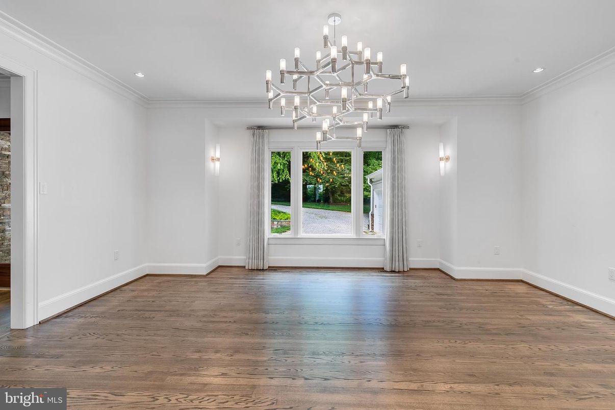 Chandelier, Empty room, Interior, Recessed Lighting, Wood Texture Flooring
