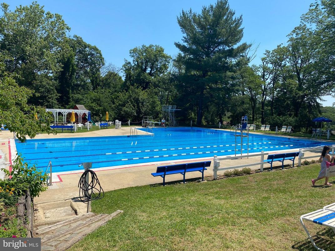 Backyard, Exterior, Playground, Pool