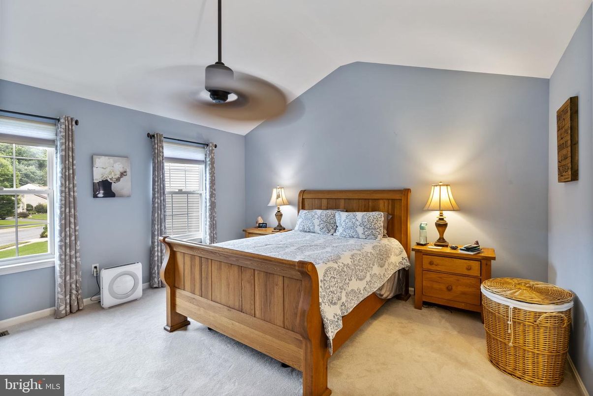 Bedroom, Interior, Pendant Lights