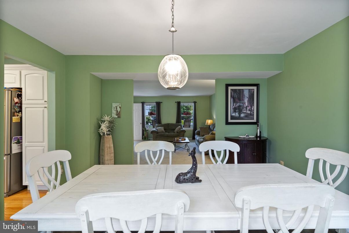Dining room, Interior, Living room, Pendant Lights, Wood Texture Flooring