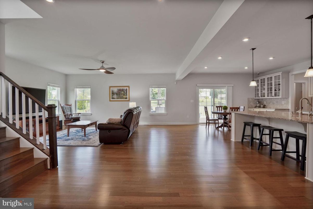 Dining room, Interior, Kitchen, Living room, Pendant Lights, Recessed Lighting, Wood Texture Flooring