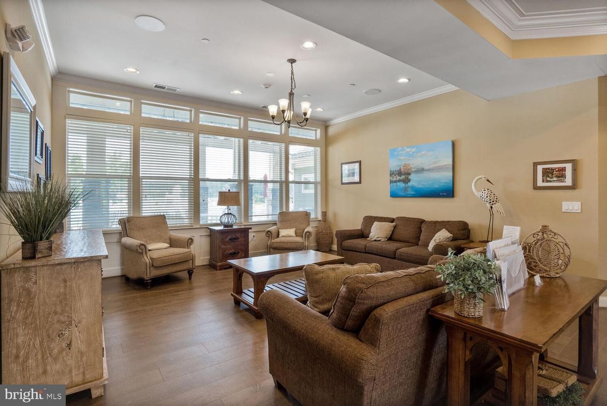 Chandelier, Interior, Living room, Recessed Lighting, Wood Texture Flooring