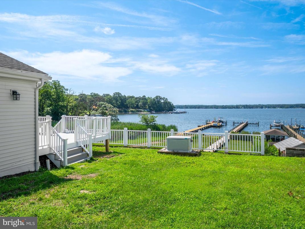 Backyard, Exterior, Water
