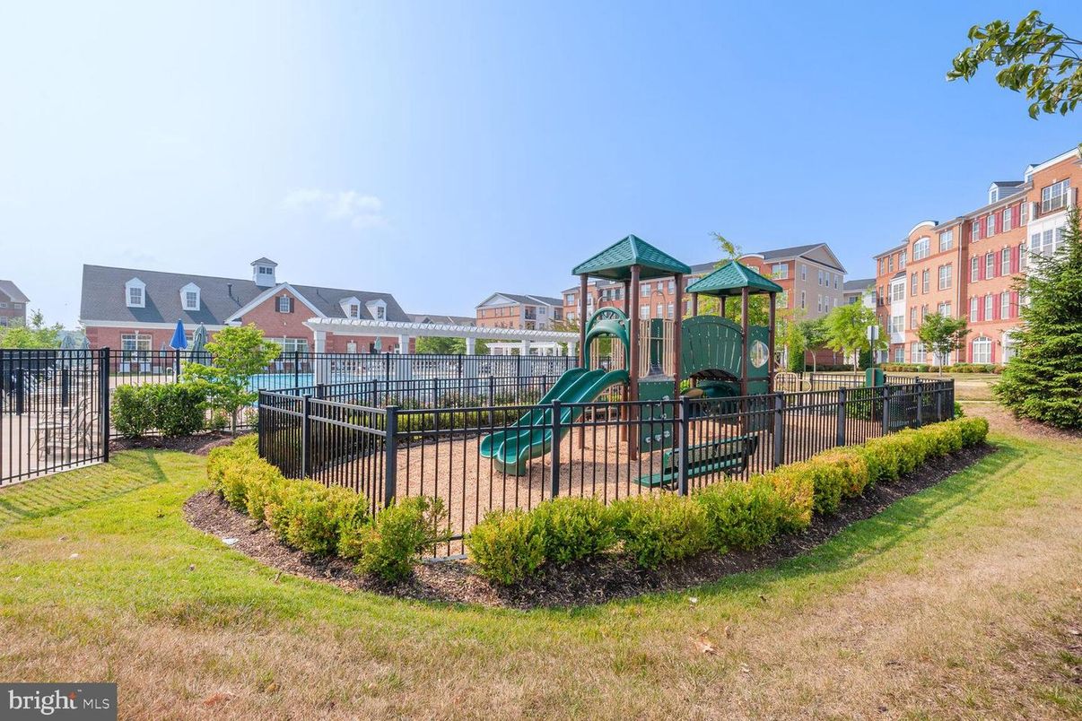 Backyard, Exterior, Playground
