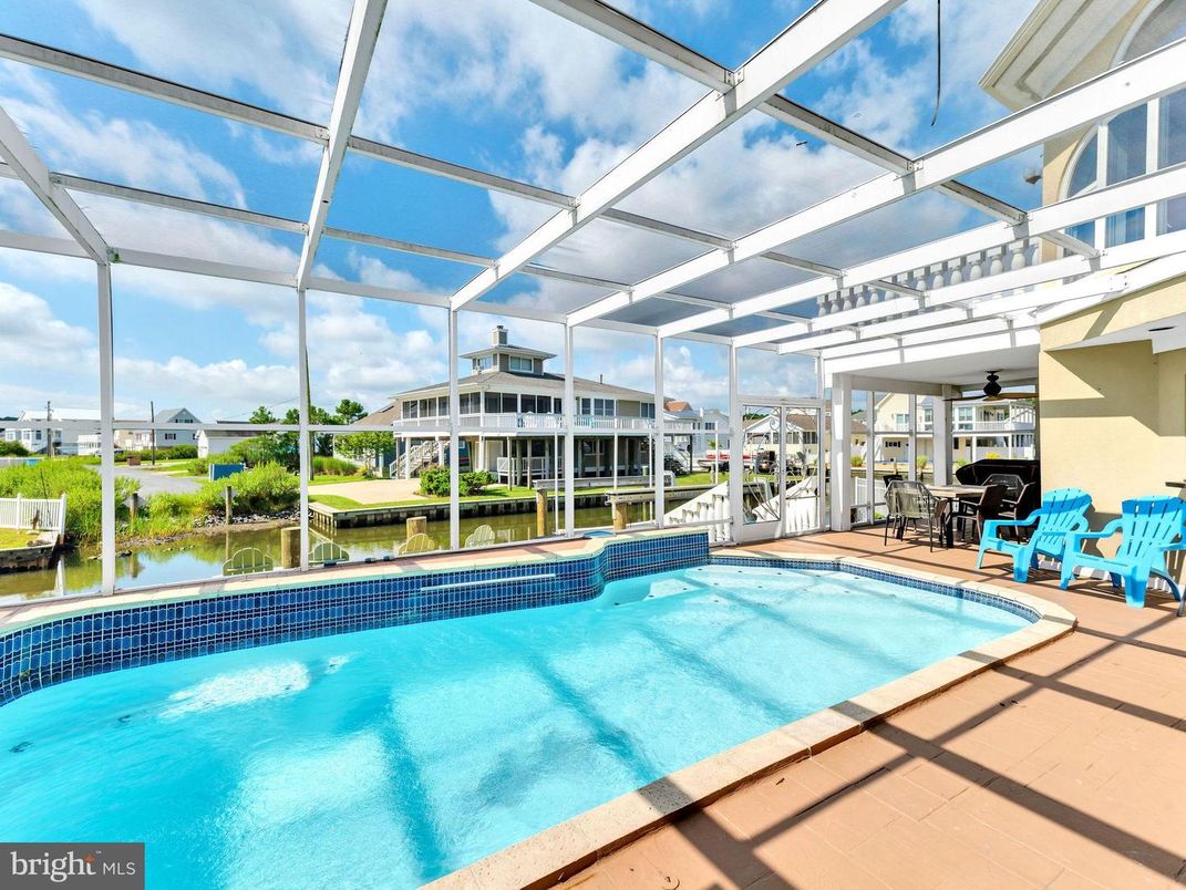Glass Ceilings, Interior, Pool, Sun Room, Water
